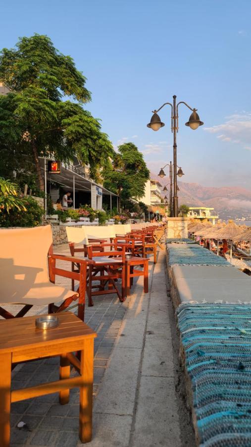 Sunset Boulevard Hotel Qeparo Bagian luar foto